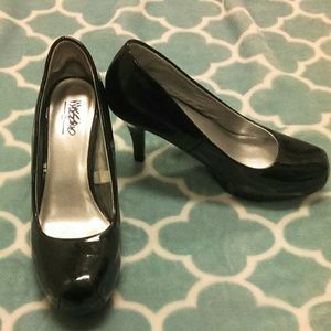 Black Faux Patent Pumps