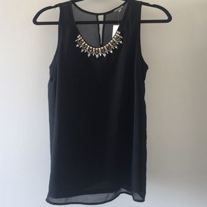 Black blouse with hardware necklace