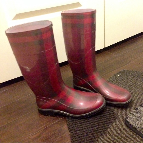 Authentic Burberry Rainboots
