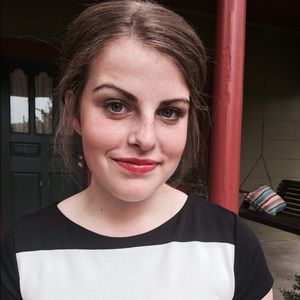 Meet your Posher, Abbey