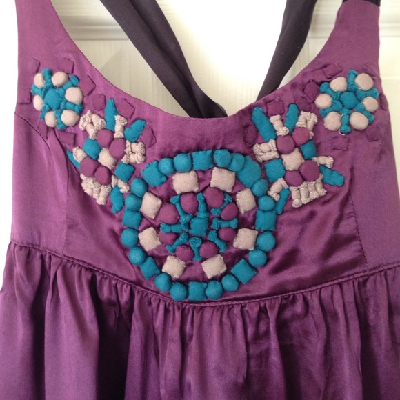 Beautiful silk top NWOT - Picture 2 of 3