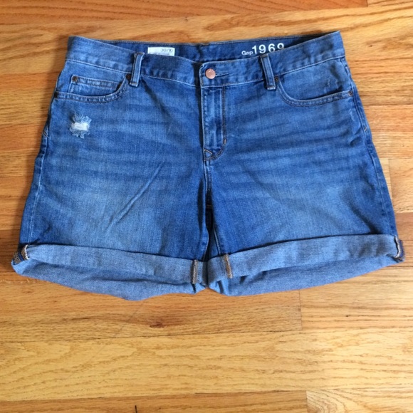 Gap boyfriend shorts