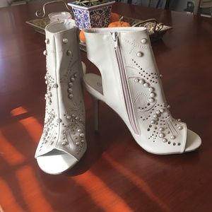 Wild Diva lounge pearl and stud heels