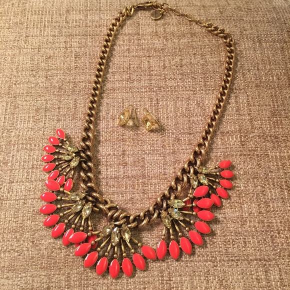 Stella & Dot necklace and earrings lot.
