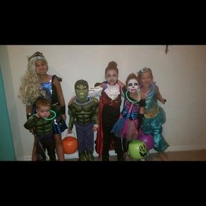 Meet your Posher, Cyemonette