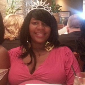 Meet your Posher, Lakeisha