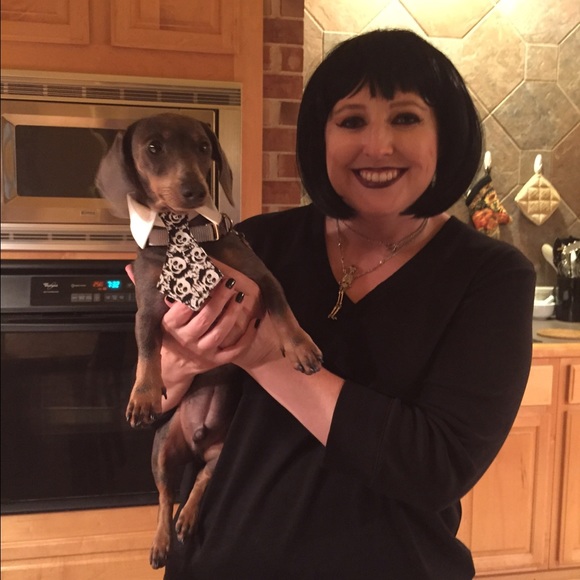 Meet your Posher, Courtney - Picture 2 of 3