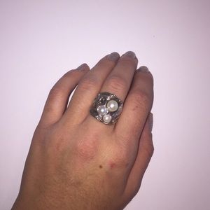 Silver Ring W/Pearls