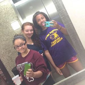 Meet your Posher, Desirae