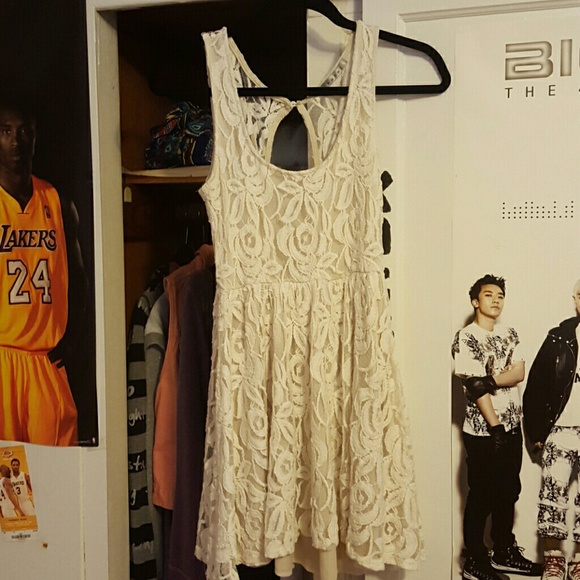 Easel Lace Dress