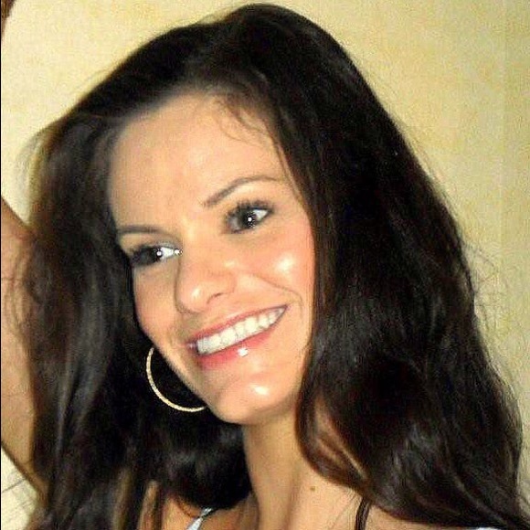 Meet your Posher, Rena.... - Picture 3 of 4