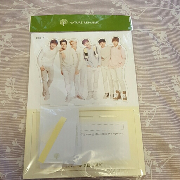 Nature Republic EXO standee