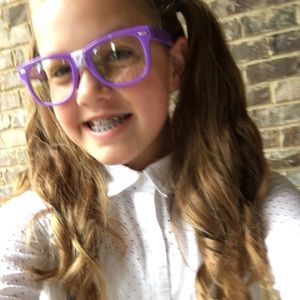 Meet your Posher, Ella