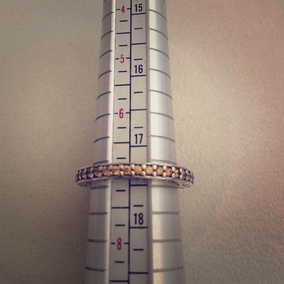 PANDORA HONEY CZ ETERNITY BAND
