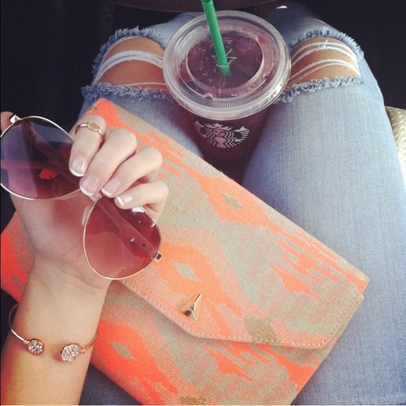 Stella & Dot Aztec Print Clutch