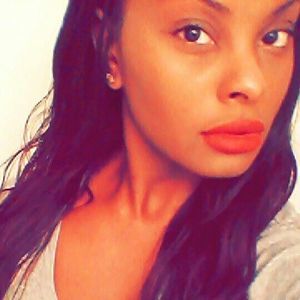 Meet your Posher, Sheriese