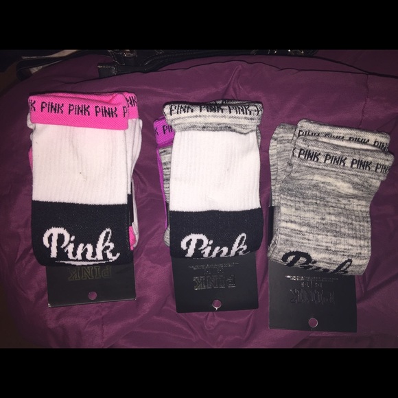 5 pairs of VS Pink crew socks