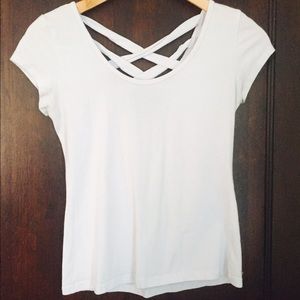 White t shirt with open back