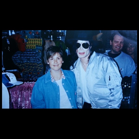 Meet your Posher, Ramona