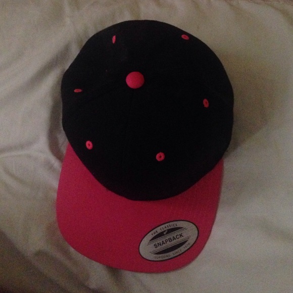 SnapBack - Picture 2 of 2
