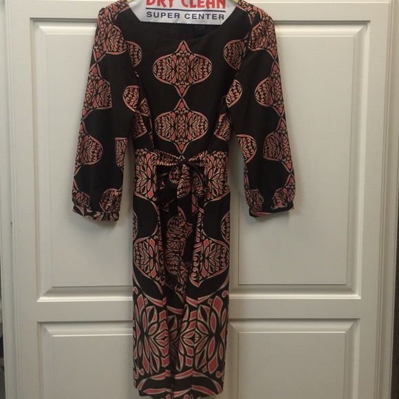 Dress - Picture 1 of 3