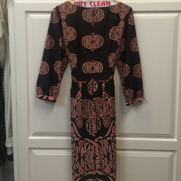 Dress - Picture 3 of 3