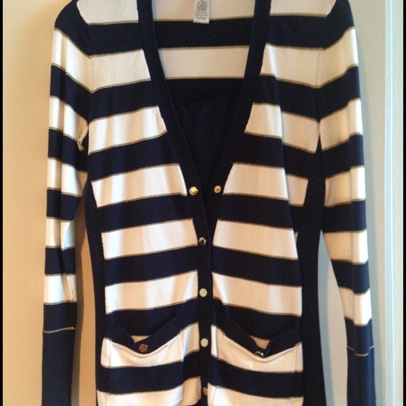 Cache' long cardigan w tank top