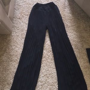 Black pleated palazzo pants
