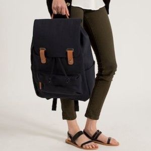Everlane twill backpack- navy