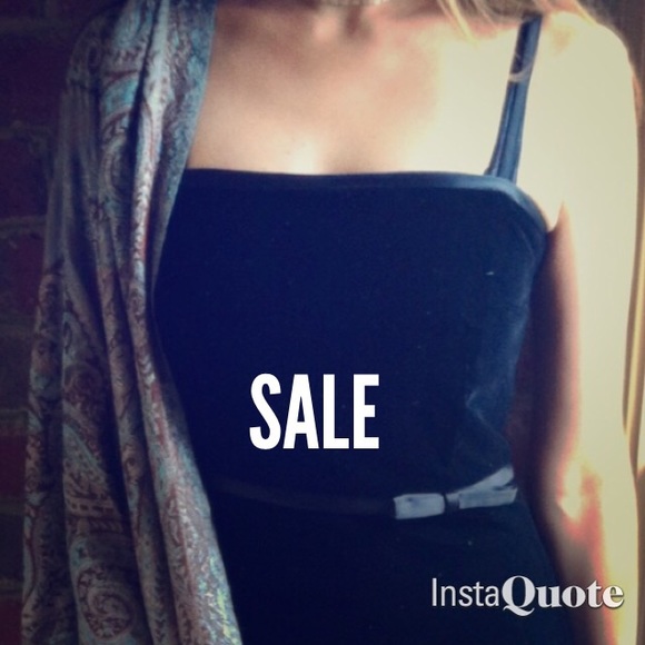 Peck and Peck Black velvet dress size 4 - Picture 2 of 2