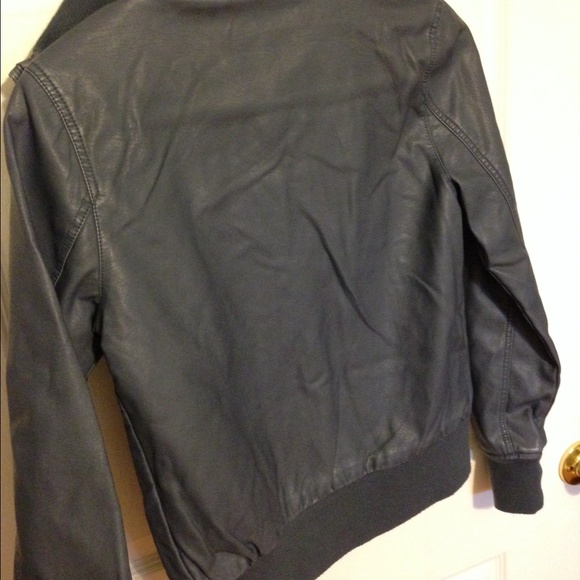 Bomber jacket - Picture 3 of 4