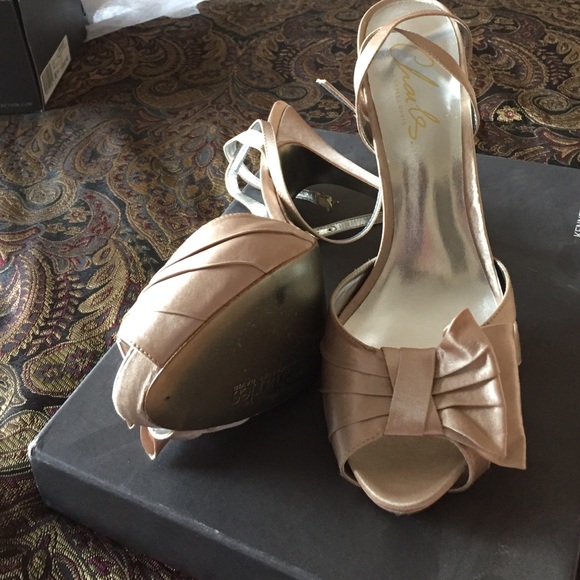 Beautiful high heel sandals by Charles David.