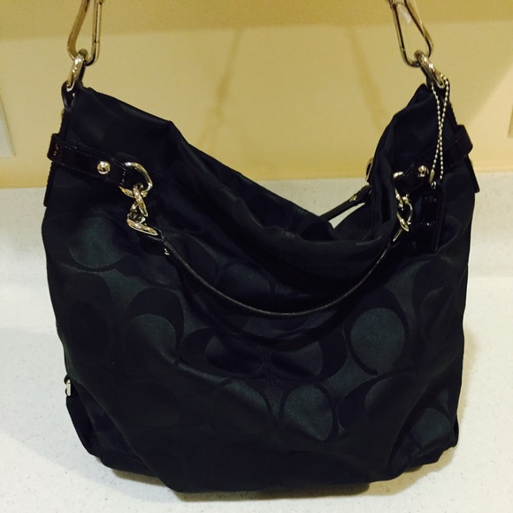 Coach Handbags - Authentic Coach purse