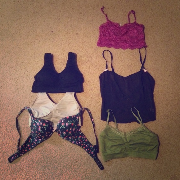 Set of 6 Bras!