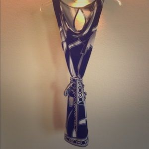 White House Black Market Tunic Top