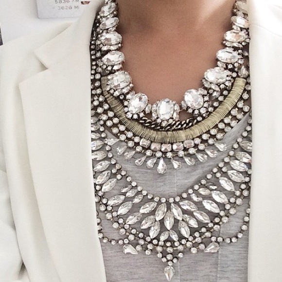 NWT Crystal Collar Statement Necklace - Picture 2 of 4