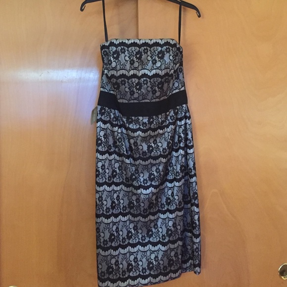 Strapless dress - Picture 1 of 3