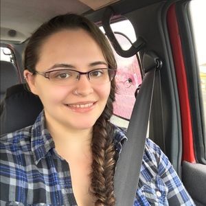 Meet your Posher, Cassandra