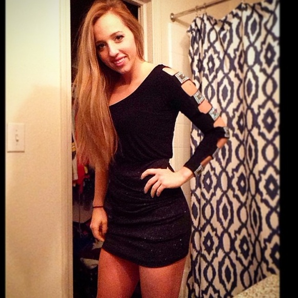 One sleeve black NEW YEARS EVE