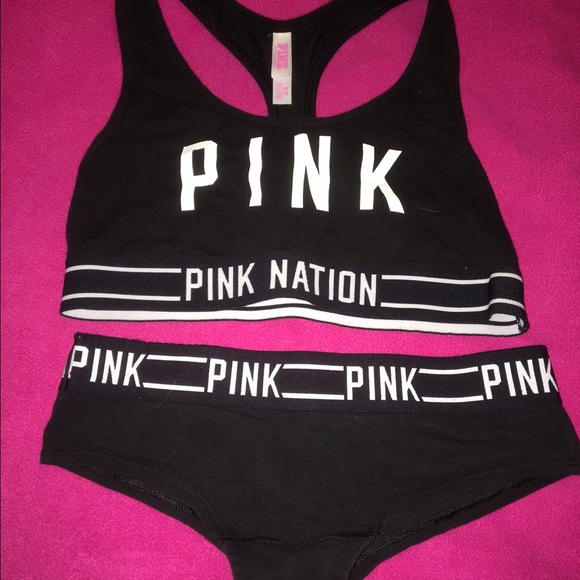 Small lounge bra and panties