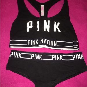 Small lounge bra and panties