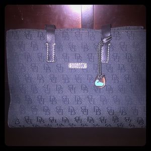 Dooney & Bourke purse