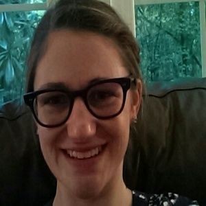 Meet your Posher, Sara frances