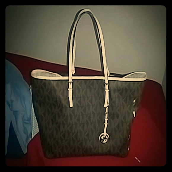 Michael Kors large one pocket purse