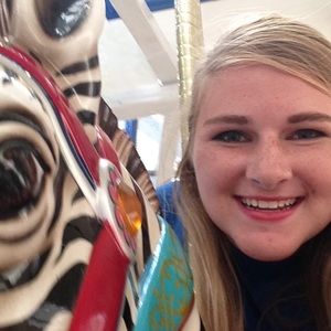 Meet your Posher, Rachel