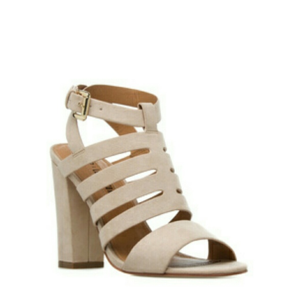 Nude block heel sandal