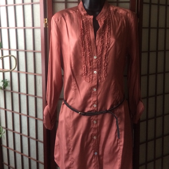 Tunic I a rusty color