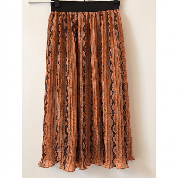Chiffon flowy knee length skirt