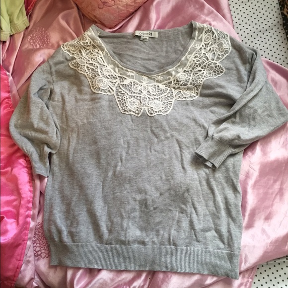 Forever 21 sweater small