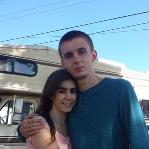 Meet your Posher, Elissa